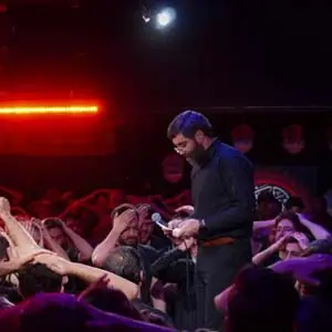 ز قامتی که الف بود و دال شد از داغ