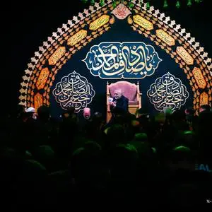 و حرف من سخن هر فقیه آگاه است-محسن فرخی