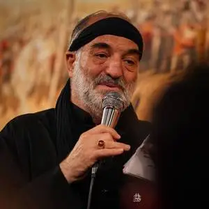 بلند شو ای کس و کارم 